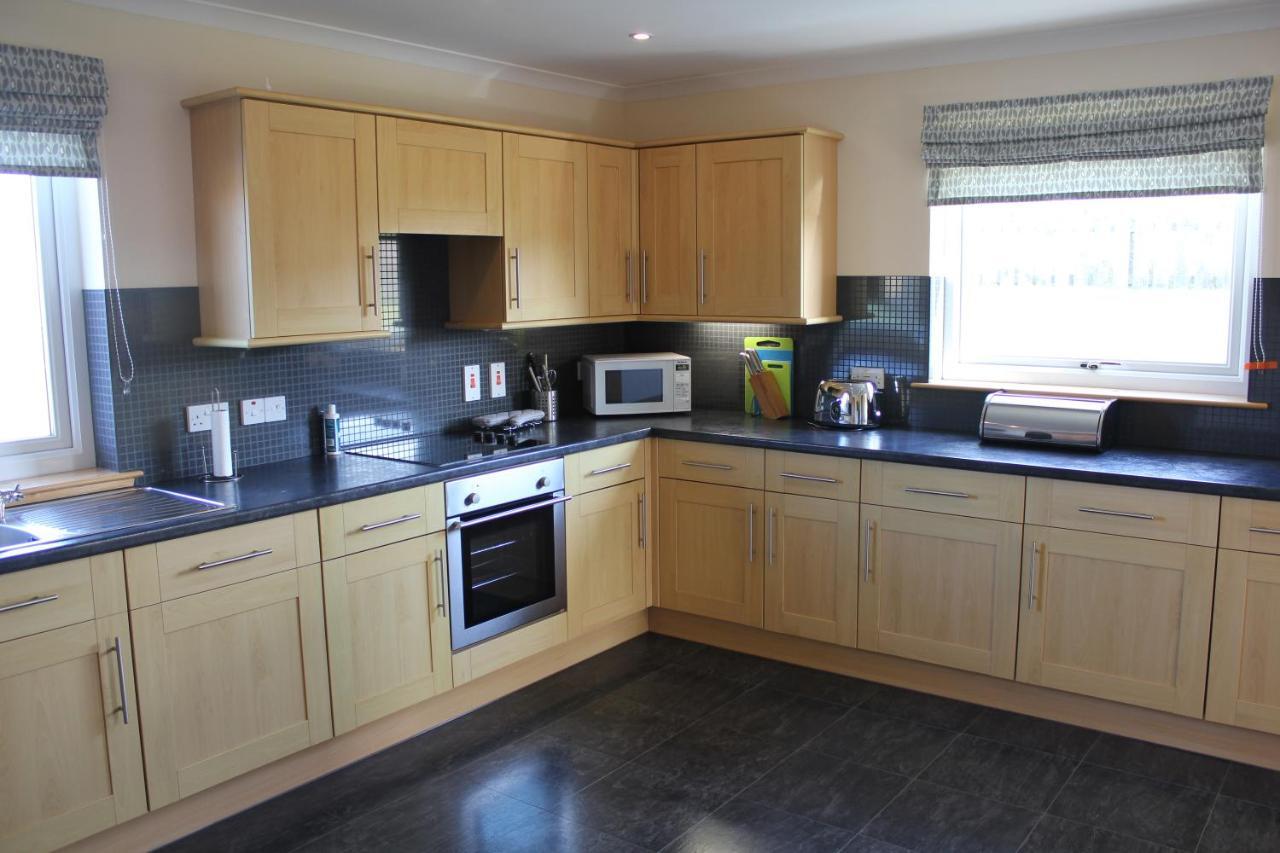 Trotternish Ridge View Apartment Staffin Exterior photo